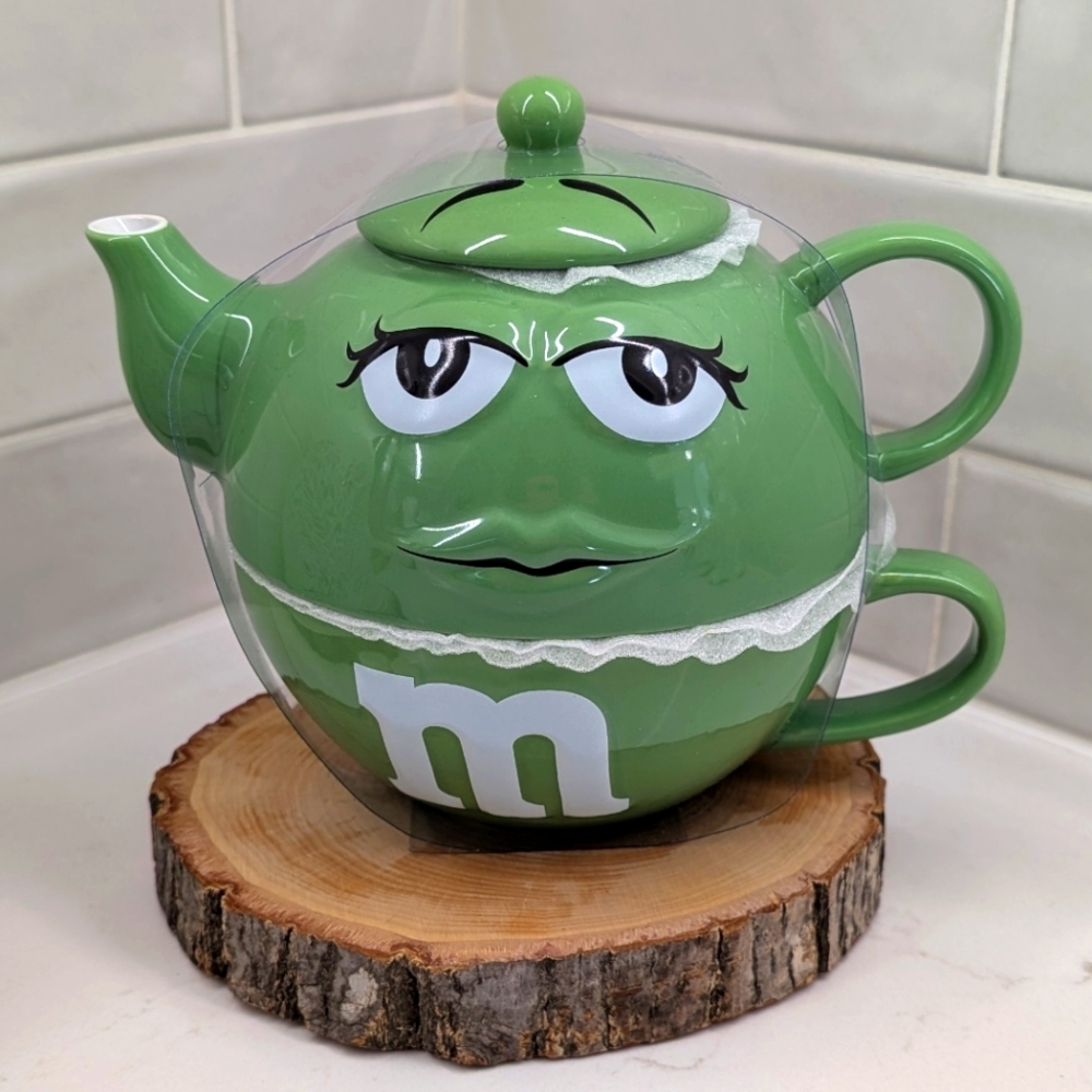 NWT! Green M&M's World All-in-One Teapot